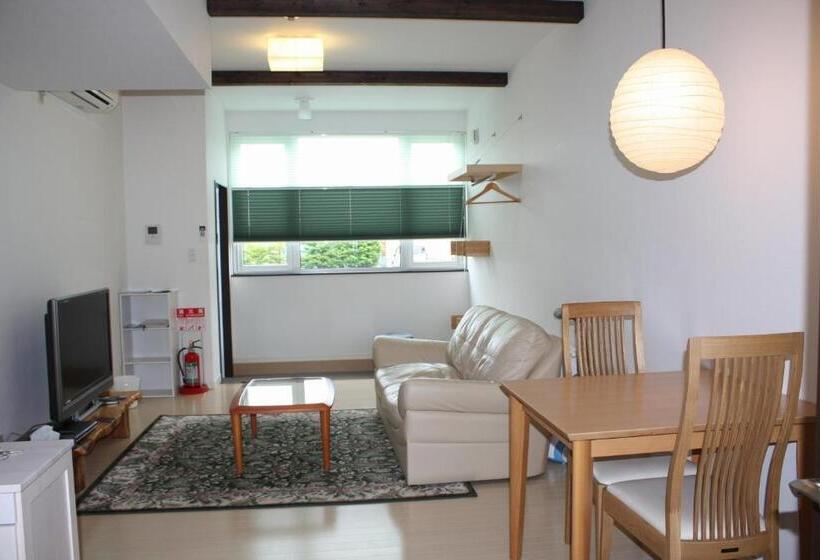 １ベッドルームアパートメント, Tsuru Apartments