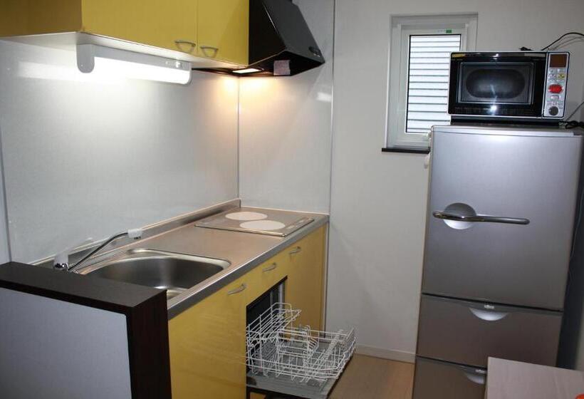 １ベッドルームアパートメント, Tsuru Apartments