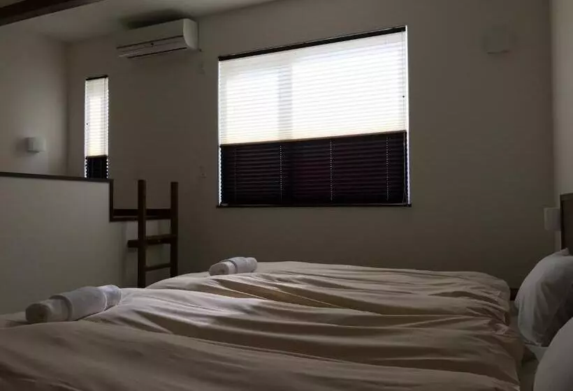 2ベッドルームアパートメント, Tsuru Apartments