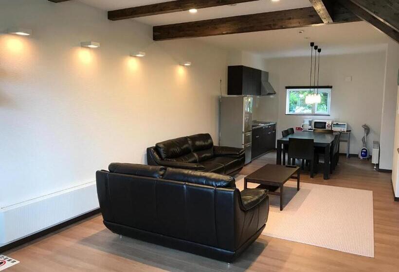 ２ベッドルームアパートメント, Tsuru Apartments