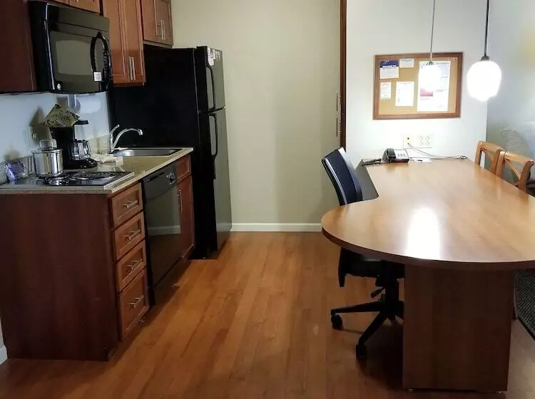 キングサイズベッドのスイートルーム, Candlewood Suites Cape Girardeau By Ihg