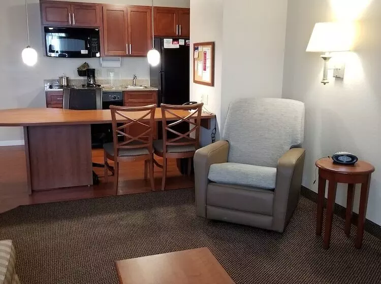 身障者適用スイートルーム, Candlewood Suites Cape Girardeau By Ihg