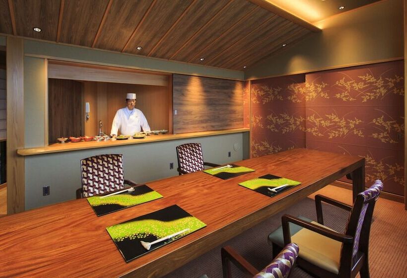Президентский Люкс, Fujisan Onsen Hotel Kaneyamaen