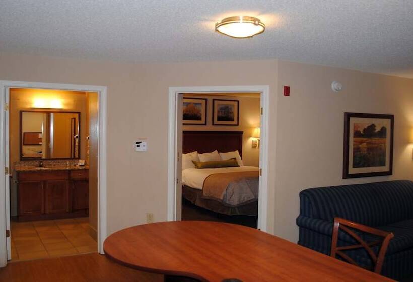 جناح لذوى الاحتياجات الخاصة, Candlewood Suites Colonial Heights   Fort Lee, An Ihg