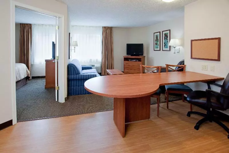 身障者適用スイートルーム, Candlewood Suites Colonial Heights   Fort Lee, An Ihg