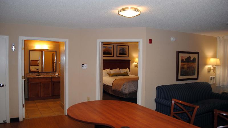 Люкс Адаптированный для Инвалидов, Candlewood Suites Colonial Heights   Fort Lee, An Ihg