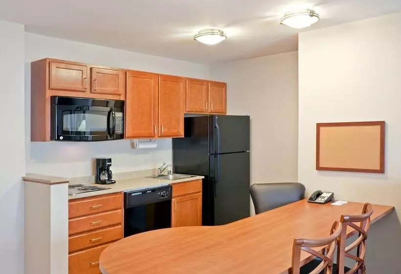 身障者適用スイートルーム, Candlewood Suites Oak Harbor, An Ihg