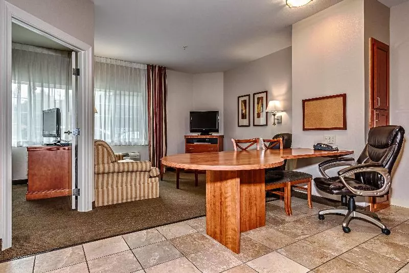 身障者適用スイートルーム, Candlewood Suites Oak Harbor, An Ihg