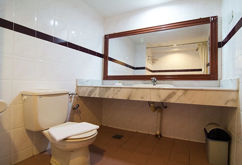 デラックストリプルルーム, Coral Bay Resort