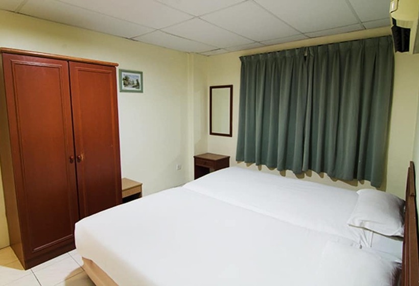 デラックストリプルルーム, Coral Bay Resort