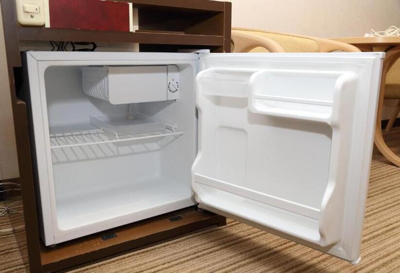 غرفة إقتصادية, Niigata Toei