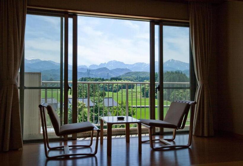 חדר סטנדרטי לארבעה עם חדר אמבטיה משותף, Tsurugi Koizuki