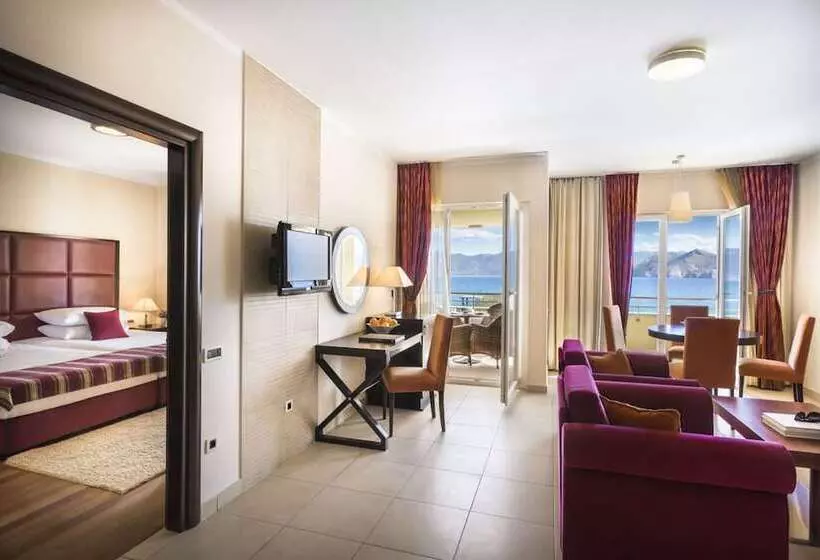 Superior-huoneisto 1 Makuuhuone Merinäkymä, Valamar Atrium Residence