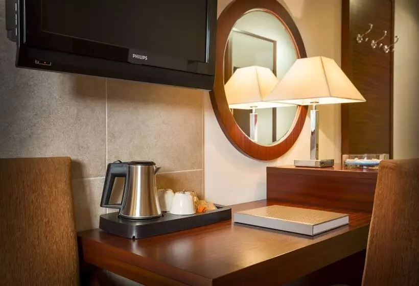 Superior Kolmen Hengen Huone, Valamar Atrium Residence