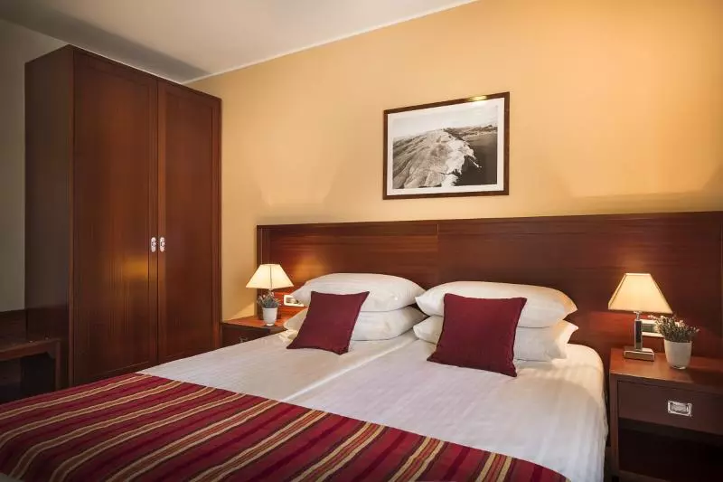 Superior Kolmen Hengen Huone, Valamar Atrium Residence