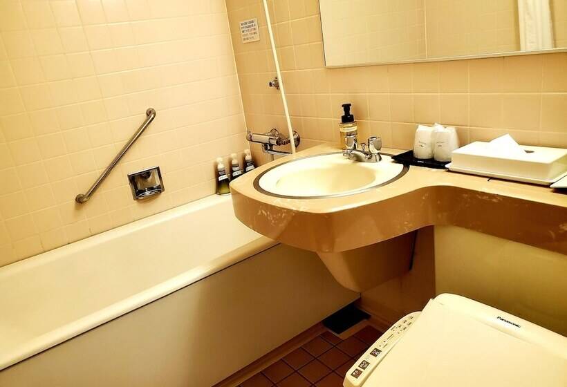 Camera Standard, Yufuin Santokan