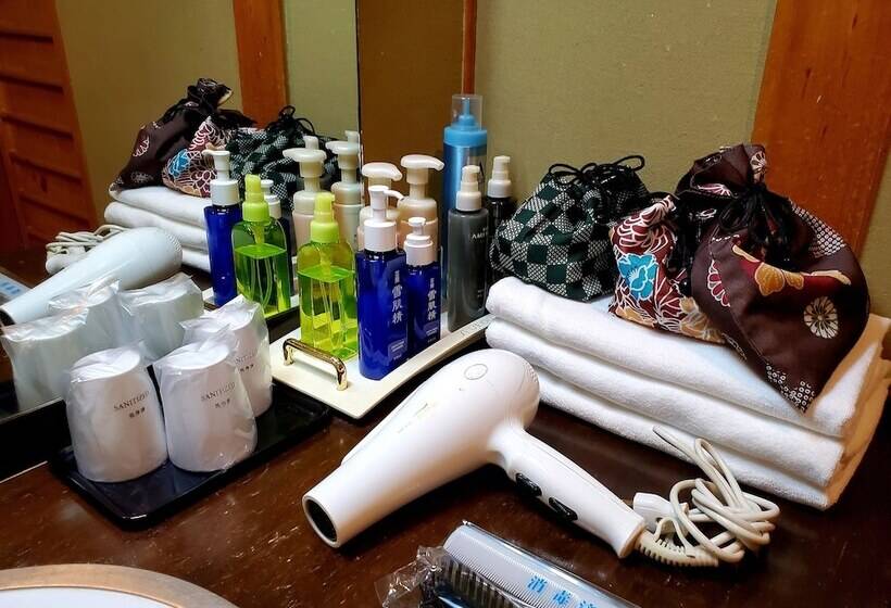 Camera Standard, Yufuin Santokan