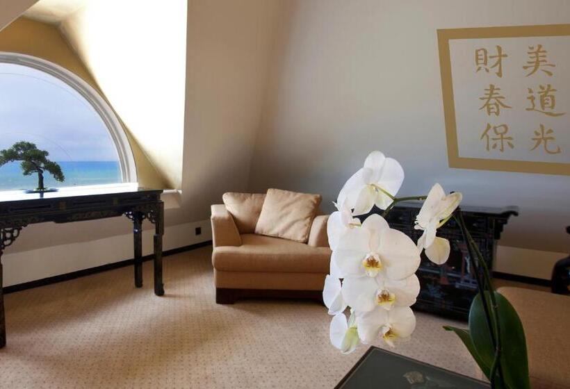 オーシャンビューのスーペリアー1ベッドルームアパートメント, Zhong Hua