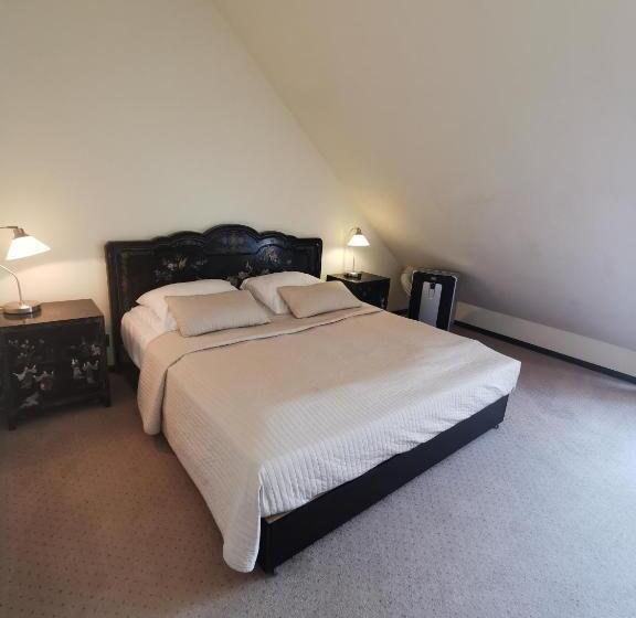 オーシャンビュースタンダードルームバルコニー付き, Zhong Hua