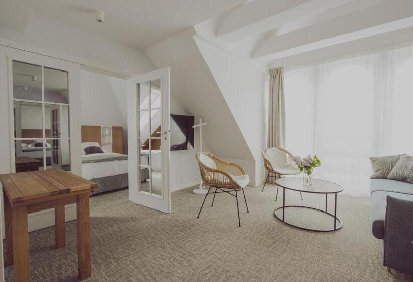 デラックススイート, Zhong Hua