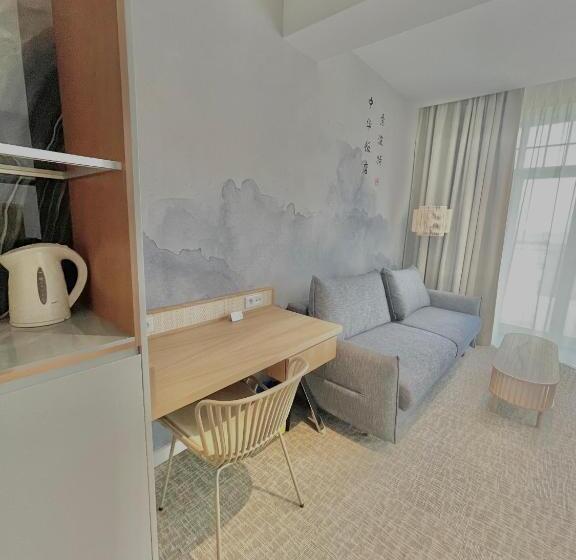 キングサイズベッドのスタンダードルーム, Zhong Hua