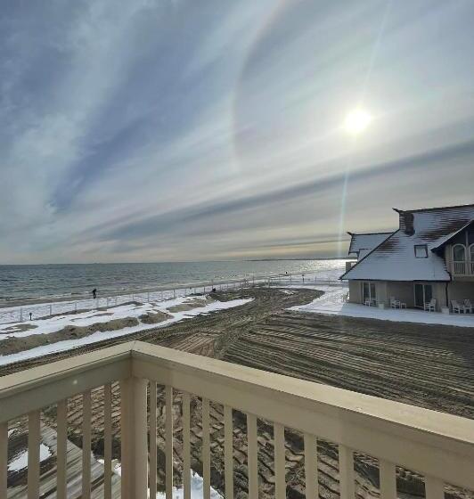 バルコニー付スイート, Zhong Hua