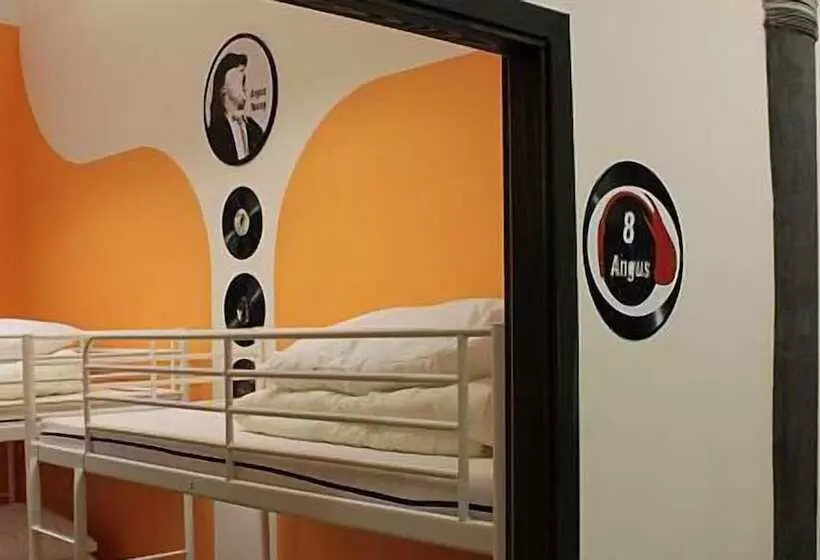 اتاق استاندارد چهارنفره با سرویس بهداشتی مشترک, La Guitarra Hostel Poznań