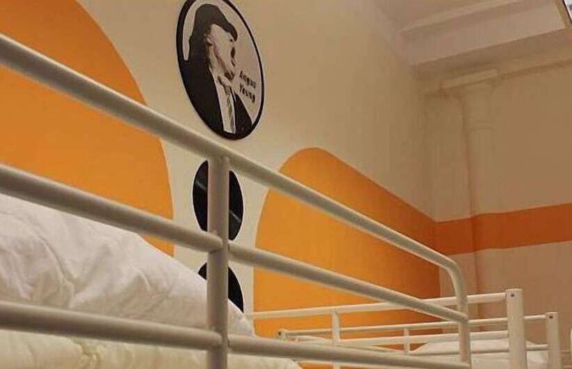 اتاق استاندارد چهارنفره با سرویس بهداشتی مشترک, La Guitarra Hostel Poznań