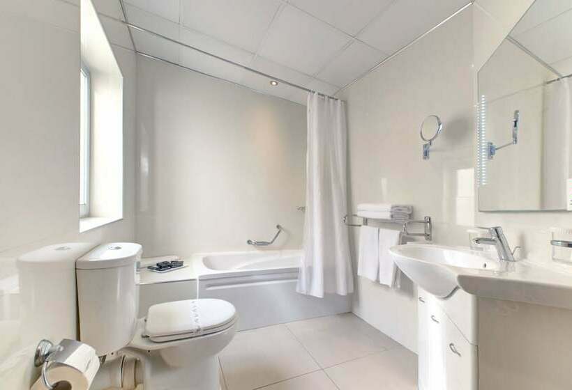 استودیوی استاندارد, Ax Sunny Coast Resort & Spa