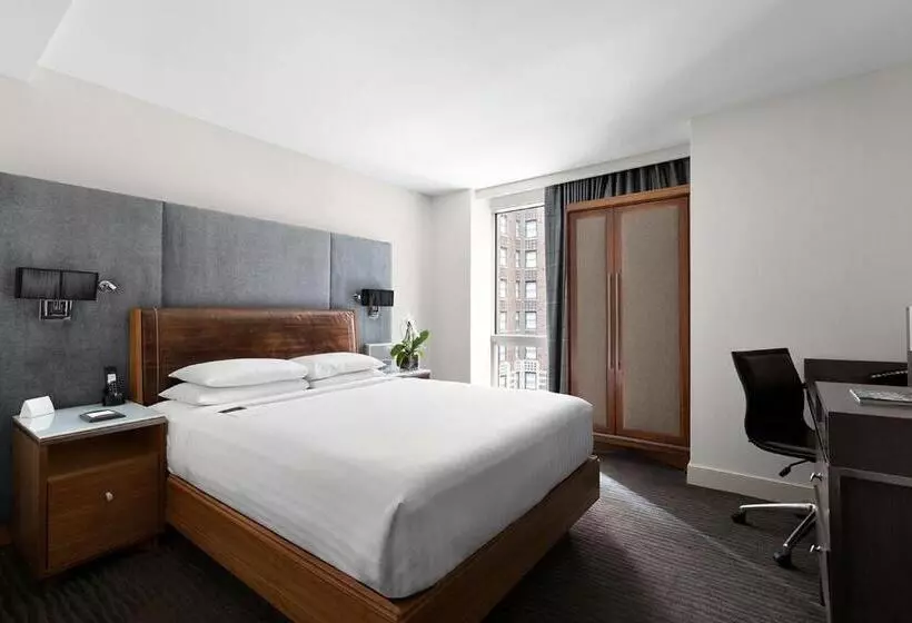 Standard-studio, 48lex New York