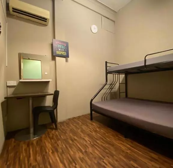 اتاق ساده سه‌ نفره, Backpacker Cozy Corner Guesthouse