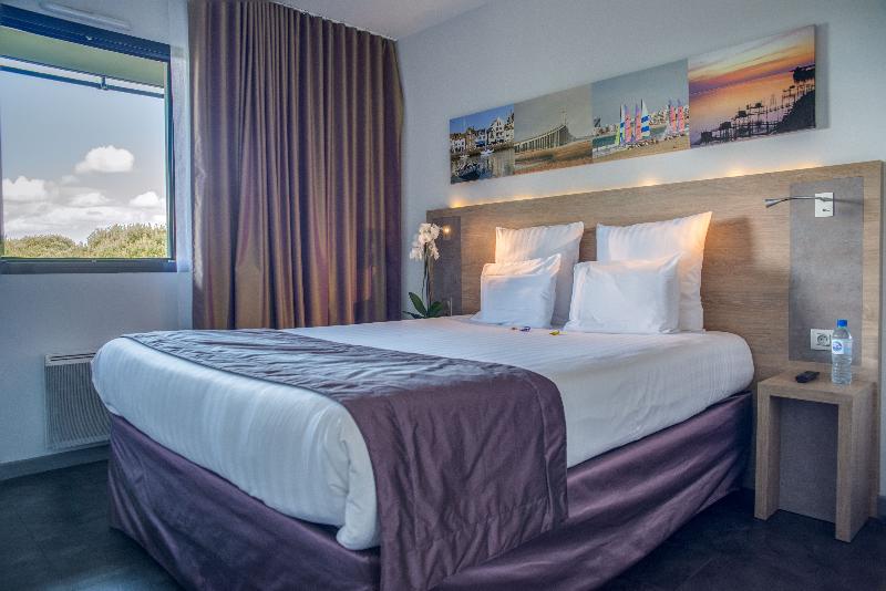 חדר סטנדרט לארבעה, White Pine Inn & Suites