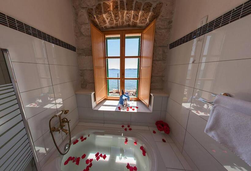 اتاق کلاسیک با چشم‌انداز دریا, Heritage Boutique Hotel Adriatic Adults Only