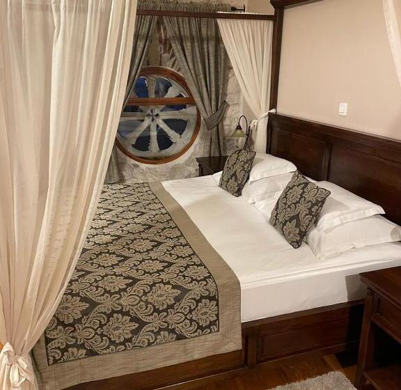 اتاق لوکس با بالکن و چشم‌انداز دریا, Heritage Boutique Hotel Adriatic Adults Only