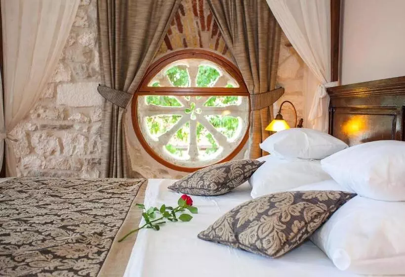 اتاق لوکس با بالکن و چشم‌انداز دریا, Heritage Boutique Hotel Adriatic Adults Only