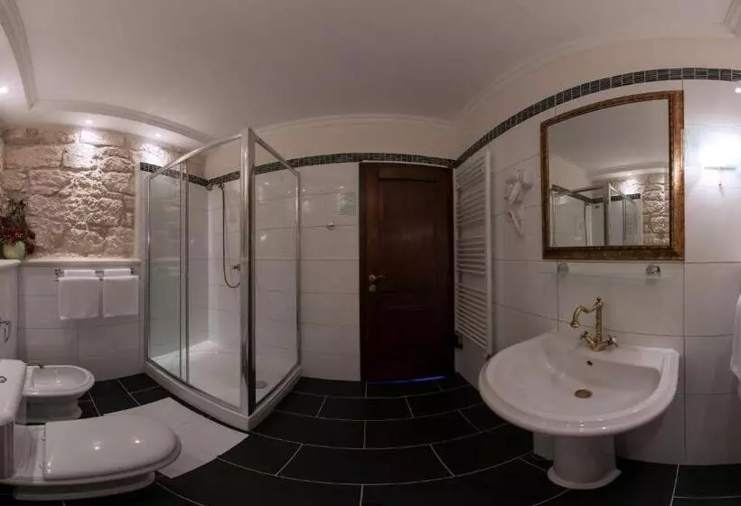 اتاق سوپریور با چشم‌انداز دریا و بالکن, Heritage Boutique Hotel Adriatic Adults Only