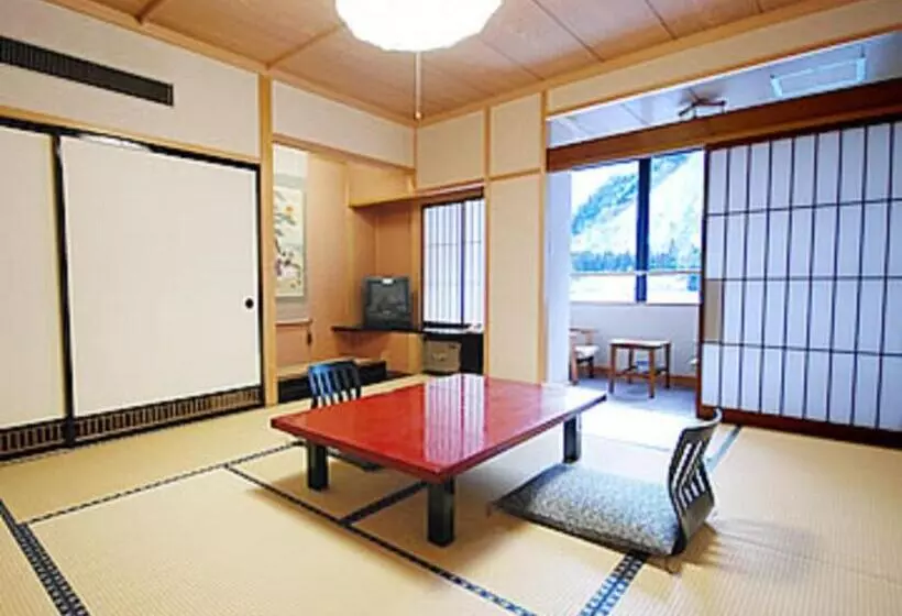 バス共有のスタンダードルーム, Nakadaya