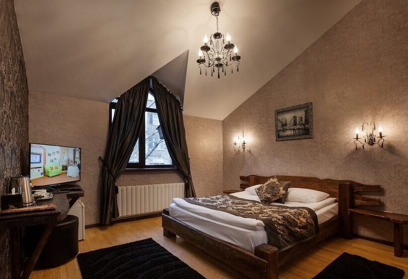 اتاق استاندارد, Saraishyq