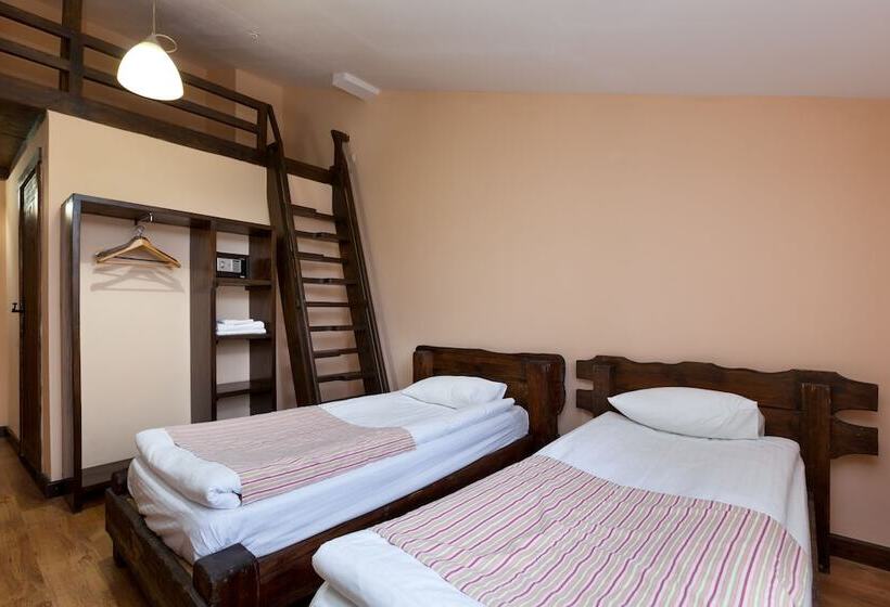 اتاق استاندارد, Saraishyq