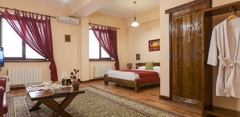 سوییت جونیور, Saraishyq