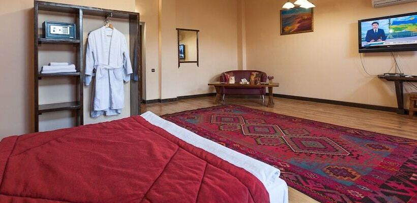 سوییت جونیور, Saraishyq