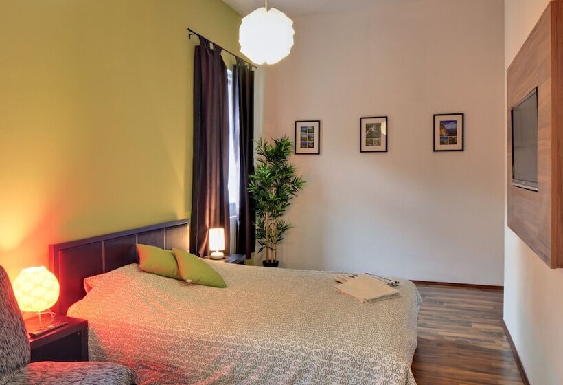 디럭스 4인 룸, Taban Hostel Zagreb   Hostel