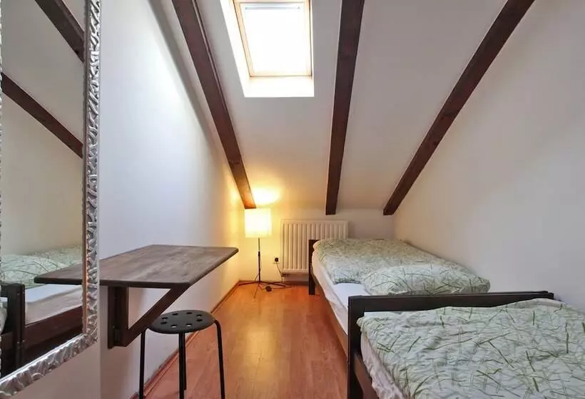 Standard-huone Jaettu Kylpyhuone, Taban Hostel Zagreb   Hostel