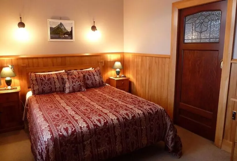 スタンダードルーム, Te Anau Lodge