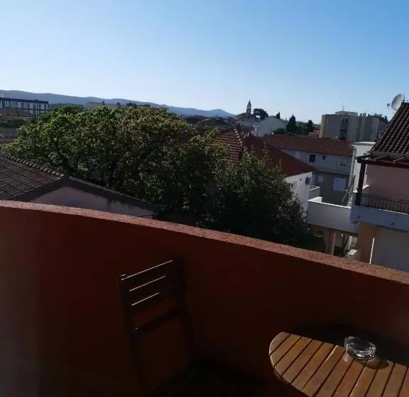 スタンダードシングルルーム, Villa Maimare