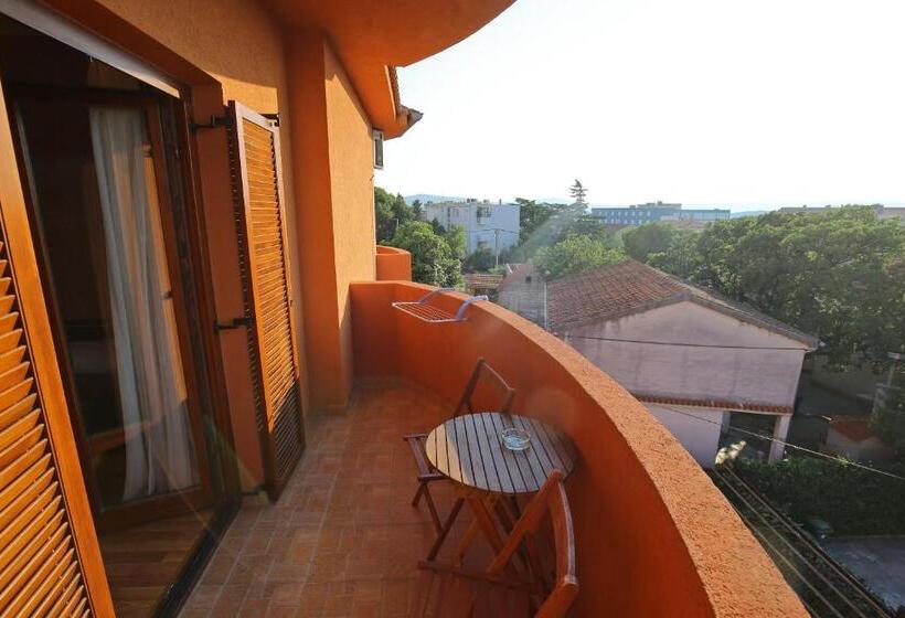 기본룸, Villa Maimare