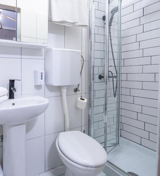 이코노미 룸, Villa Maimare