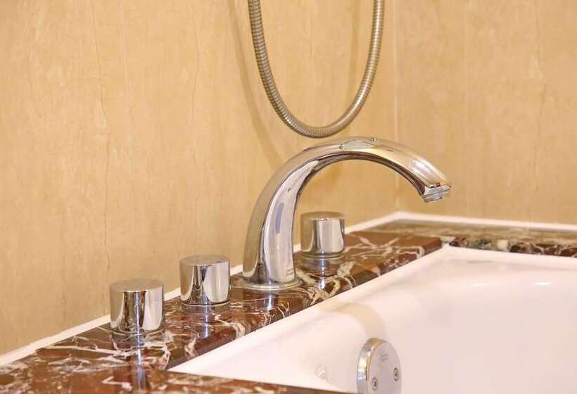 Süit, Xianglu Grand