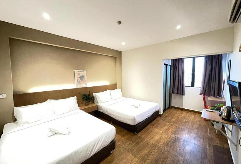 اتاق لوکس خانوادگی, Swing & Pillows   Kl Sri Petaling