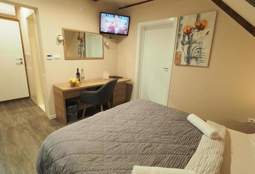 标准间, Plitvice Holiday Resort